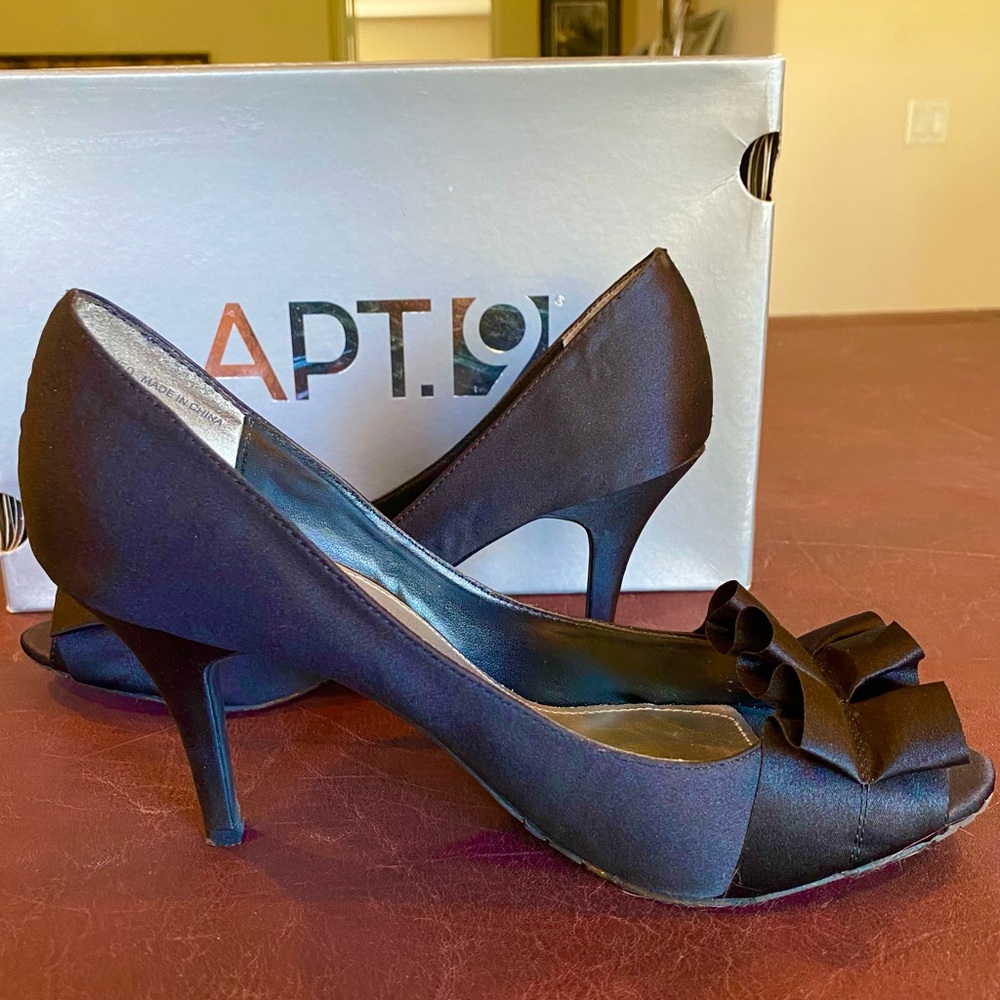 Apt. 9 Elegant Black Heels with Bow